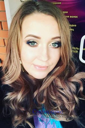 212225 - Karina Age: 33 - Russia