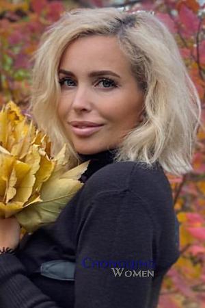 215995 - Olga Age: 41 - Moldova