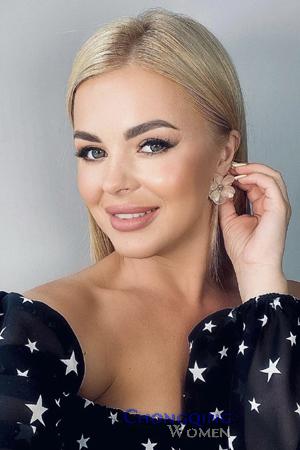 219442 - Alina Age: 34 - Ukraine