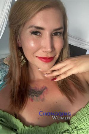 225110 - Catalina Age: 40 - Costa Rica