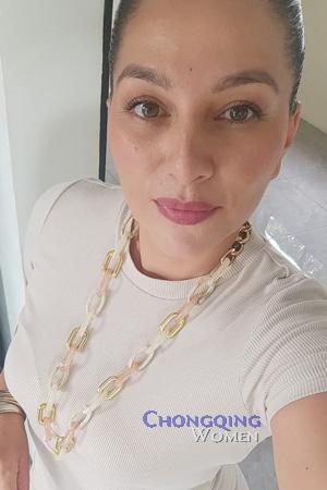 225118 - Evelyn Age: 39 - Costa Rica