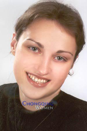 52906 - Julia Age: 26 - Ukraine