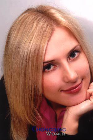 74685 - Dina Age: 27 - Russia