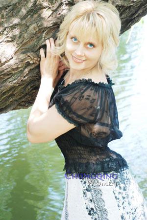 98726 - Elena Age: 41 - Ukraine