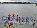 cartagena-women-boat-1104-32